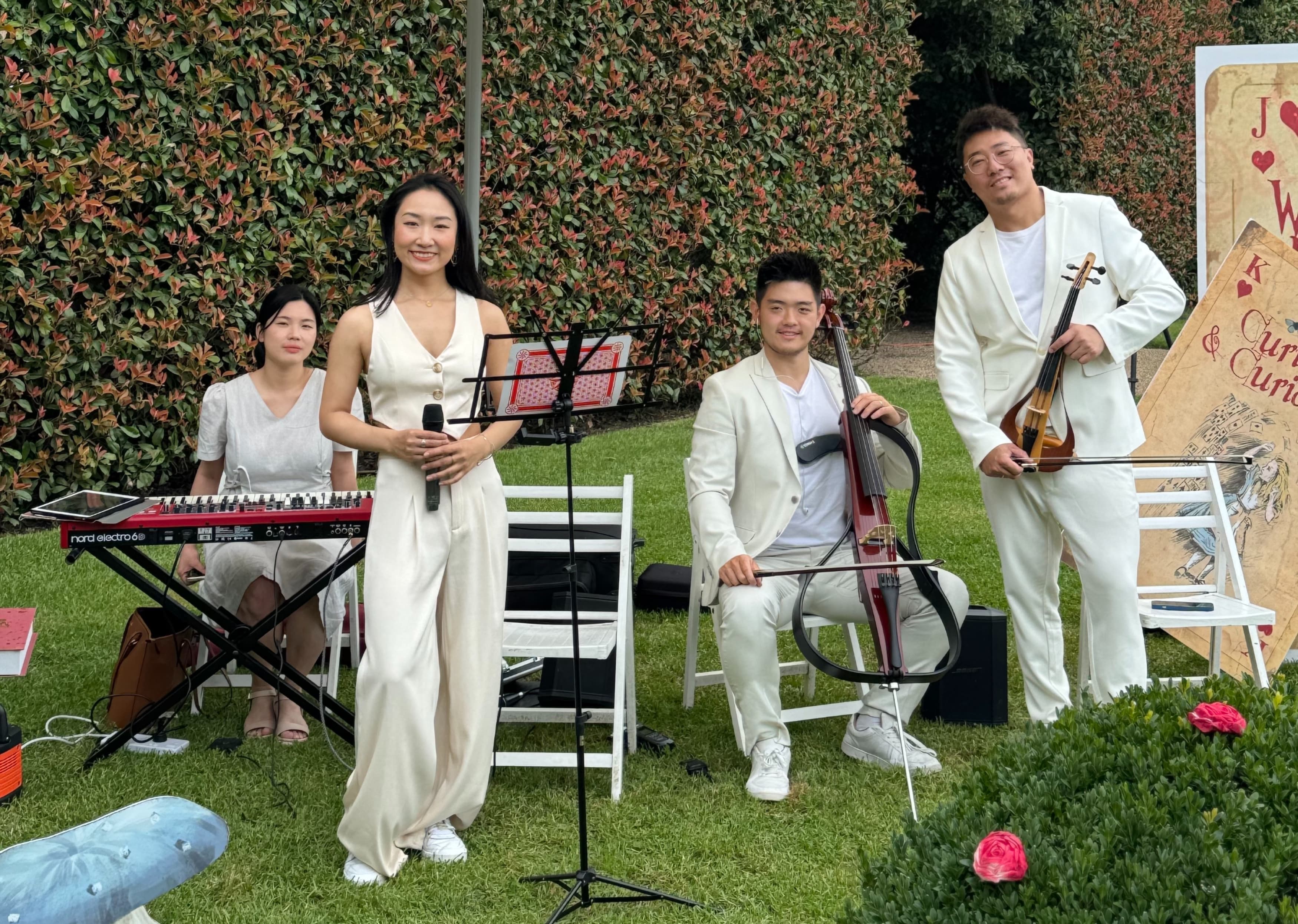 Live Band